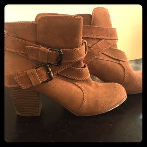 🌵🌵Mossimo supply co ankle boots 👢